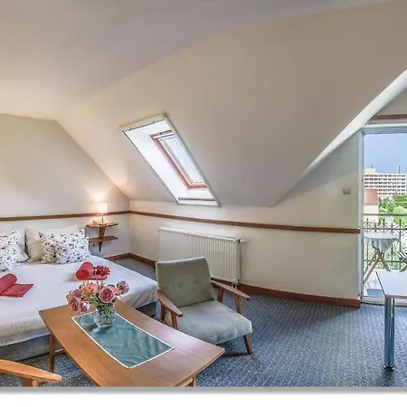 アパート Laky ザラカロシュ