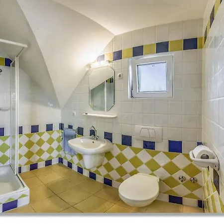 アパート Laky ザラカロシュ