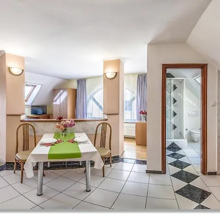 Laky Apartment