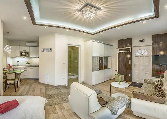 Laky Apartmán